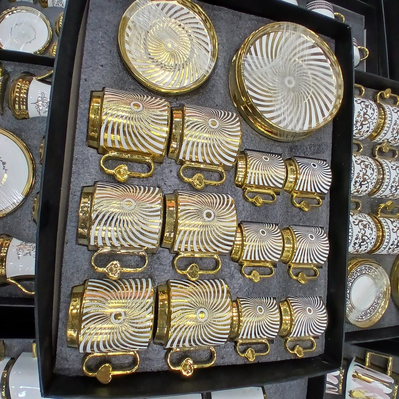 Service Café 24 Pièces – طقم قهوة راقي 24 قطعة