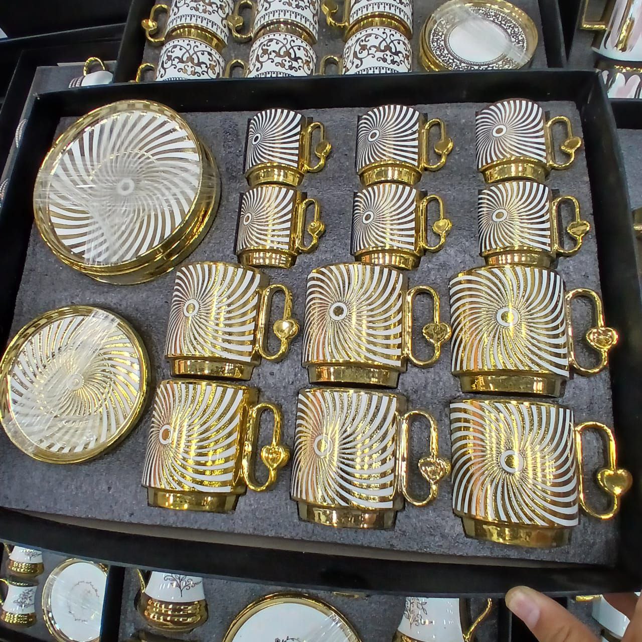 Service Café 24 Pièces – طقم قهوة راقي 24 قطعة