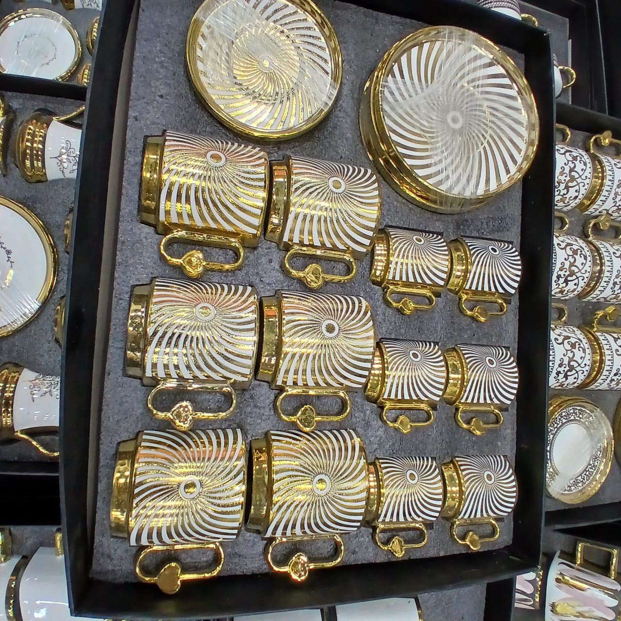 Service Café 24 Pièces – طقم قهوة راقي 24 قطعة