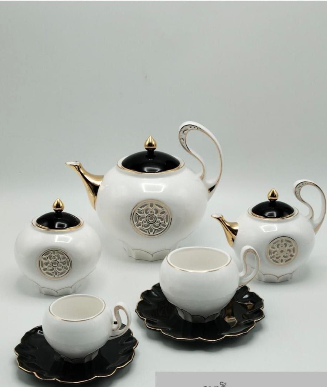 Service Café 24 Pièces – طقم قهوة راقي 24 قطعة